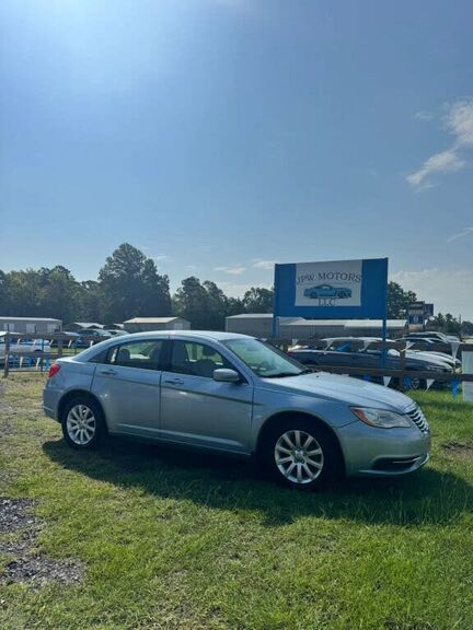 2013 CHRYSLER 200