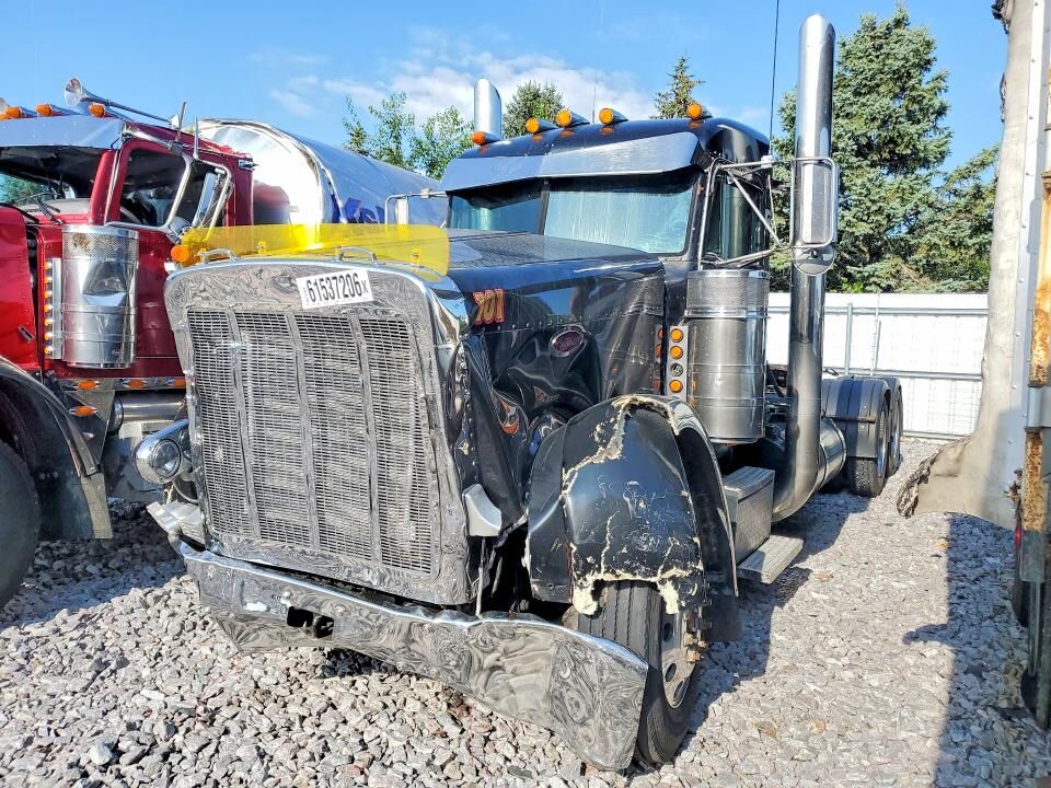 2000 PETERBILT 379