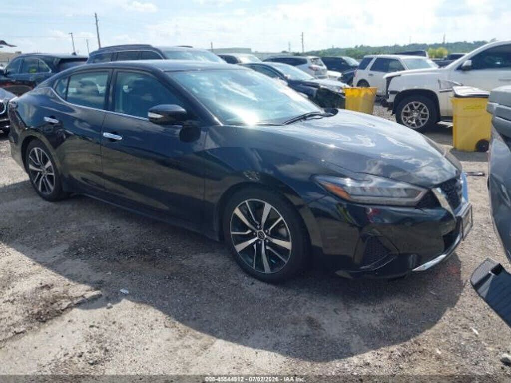 2023 NISSAN Maxima