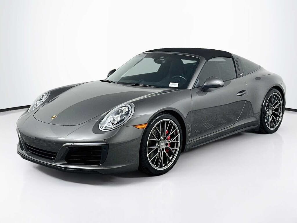 2018 PORSCHE 911