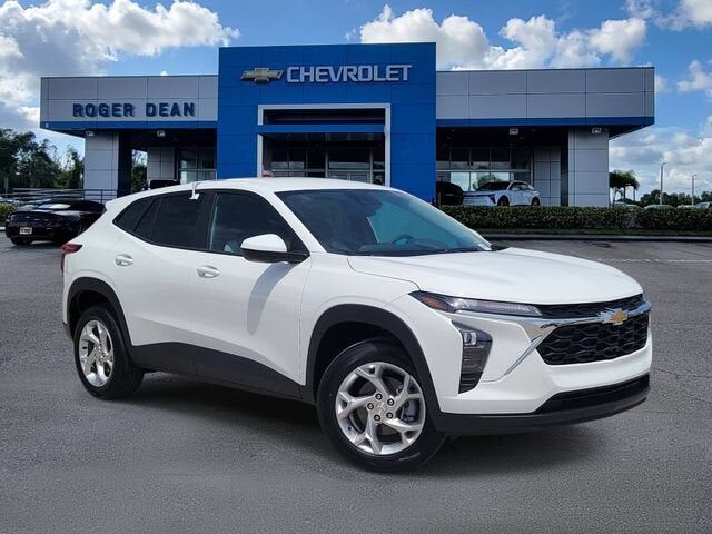 2026 CHEVROLET Trax