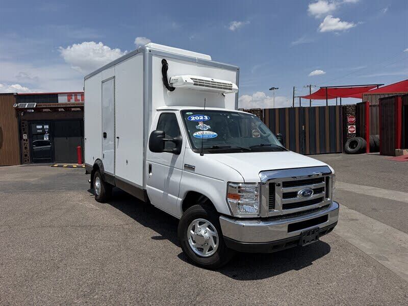 2023 FORD E-350