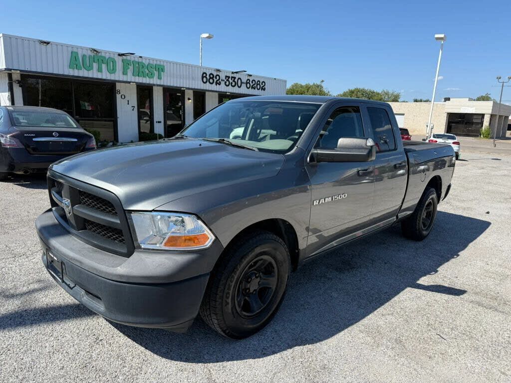 2012 DODGE Ram