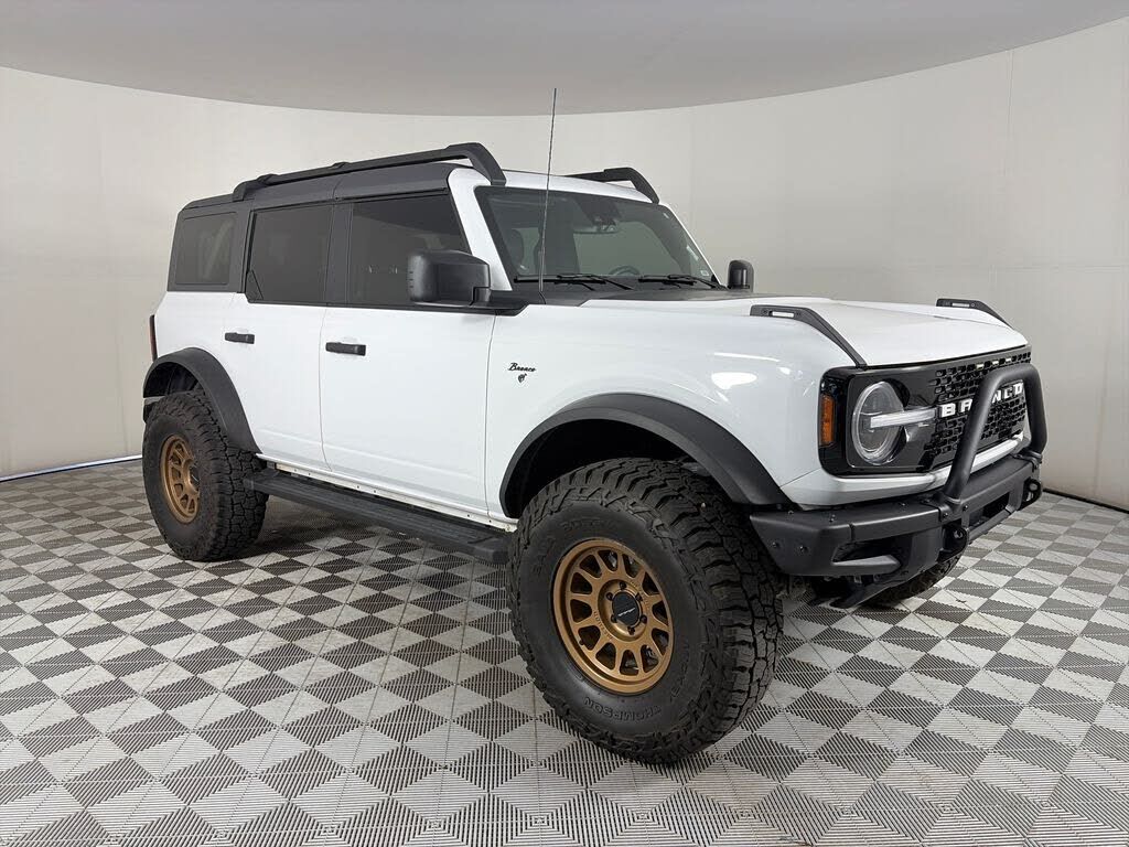 2023 FORD Bronco