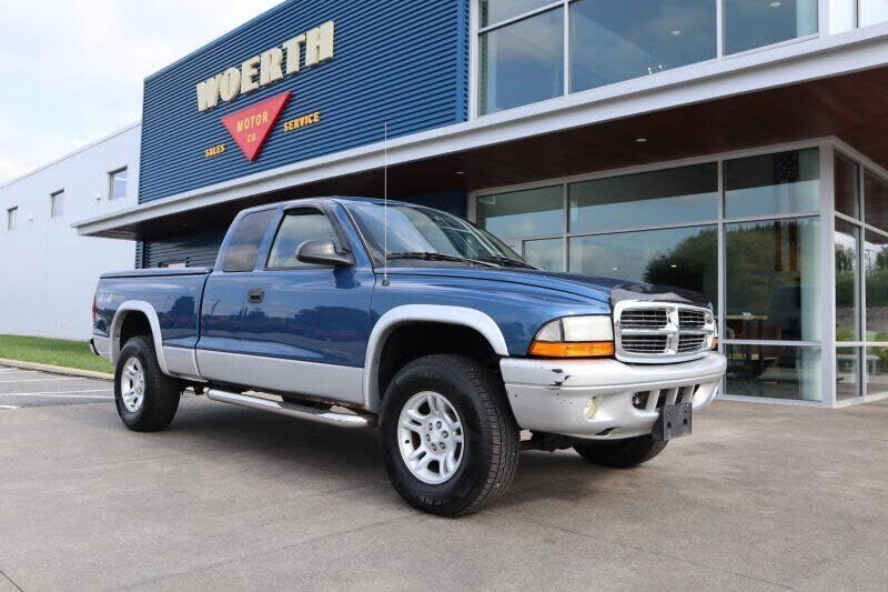 2004 DODGE Dakota