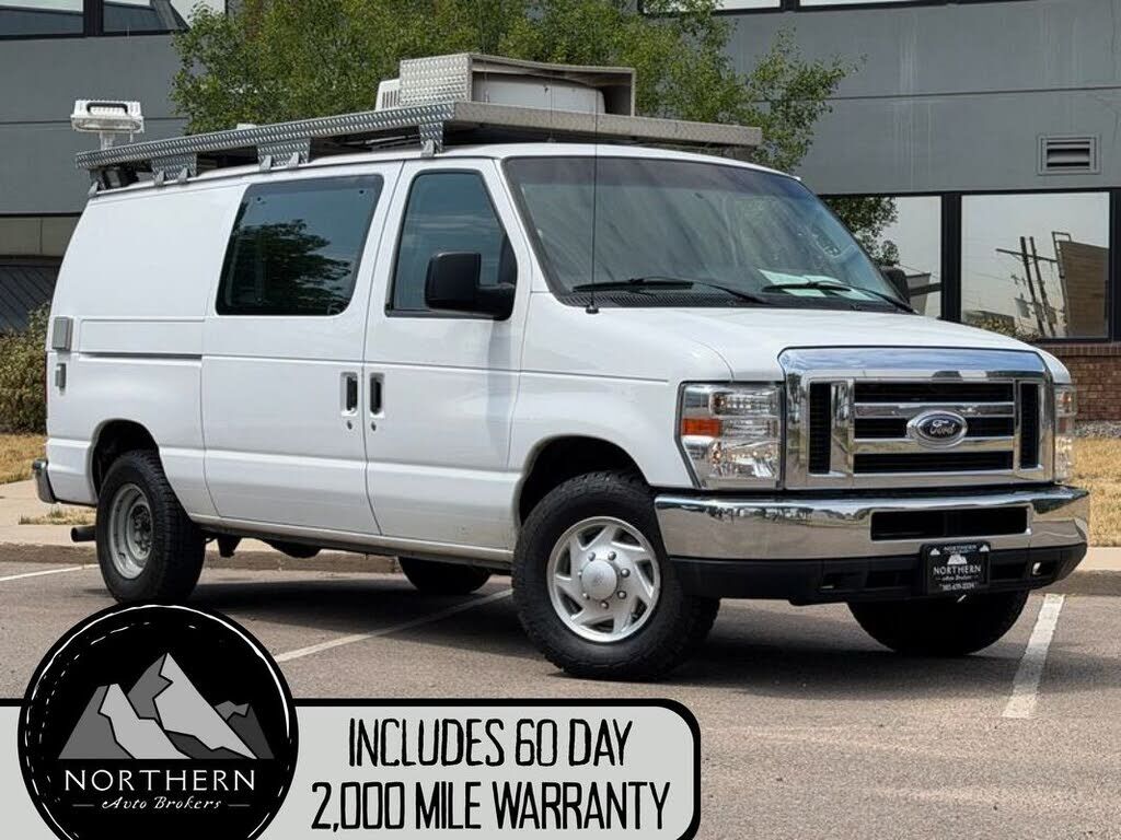 2011 FORD E-350