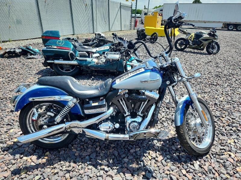 2010 HARLEY DAVIDSON Dyna Super Glide Custom