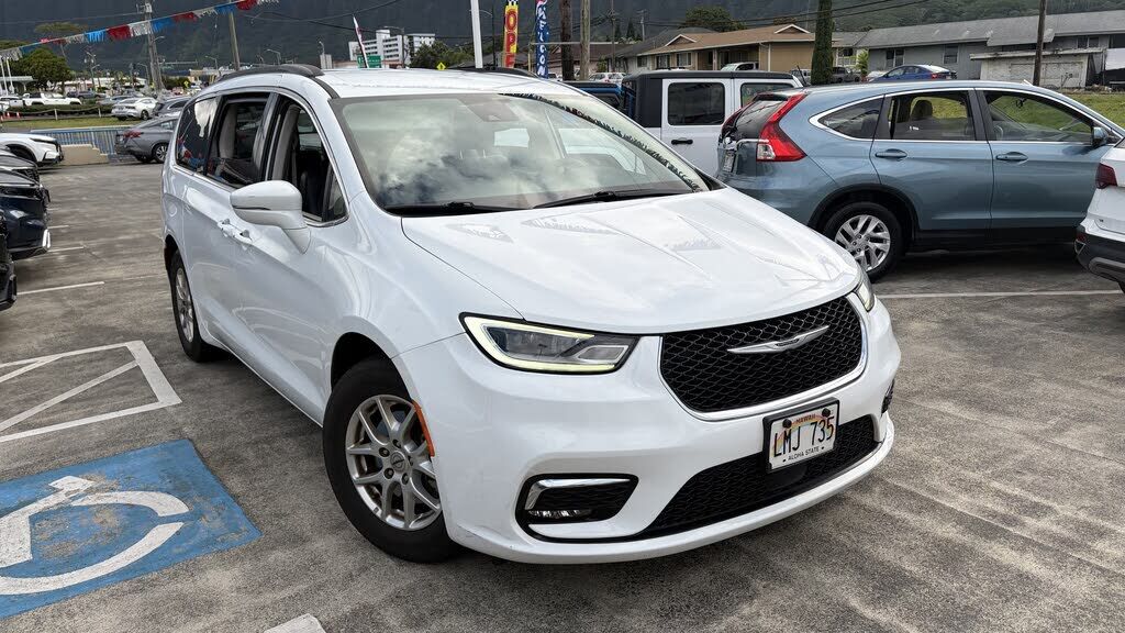 2022 CHRYSLER Pacifica