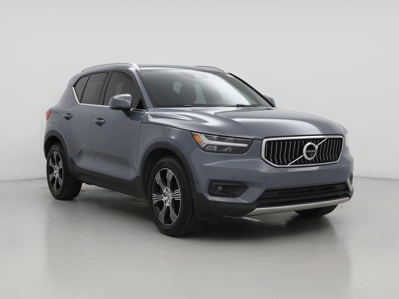 2020 VOLVO XC40