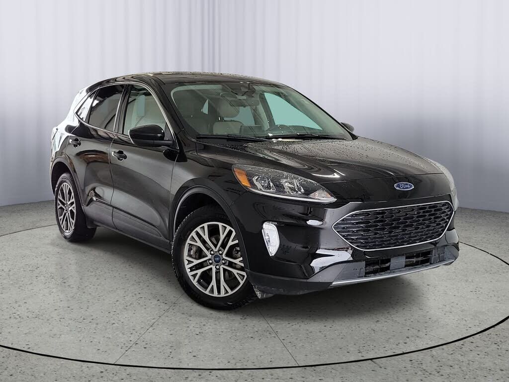2022 FORD Escape