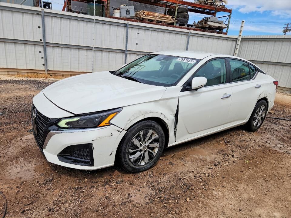 2023 NISSAN Altima