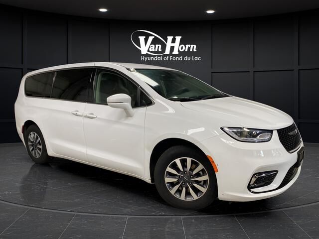 2022 CHRYSLER Pacifica