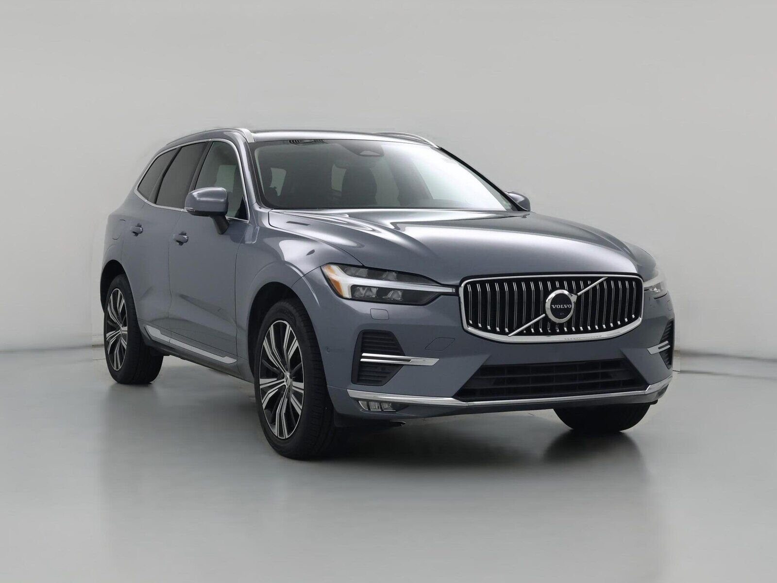 2023 VOLVO XC60
