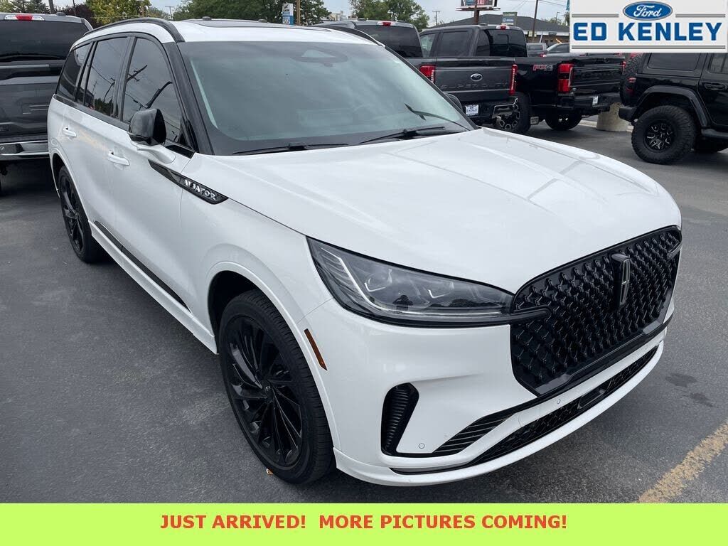 2025 LINCOLN Aviator