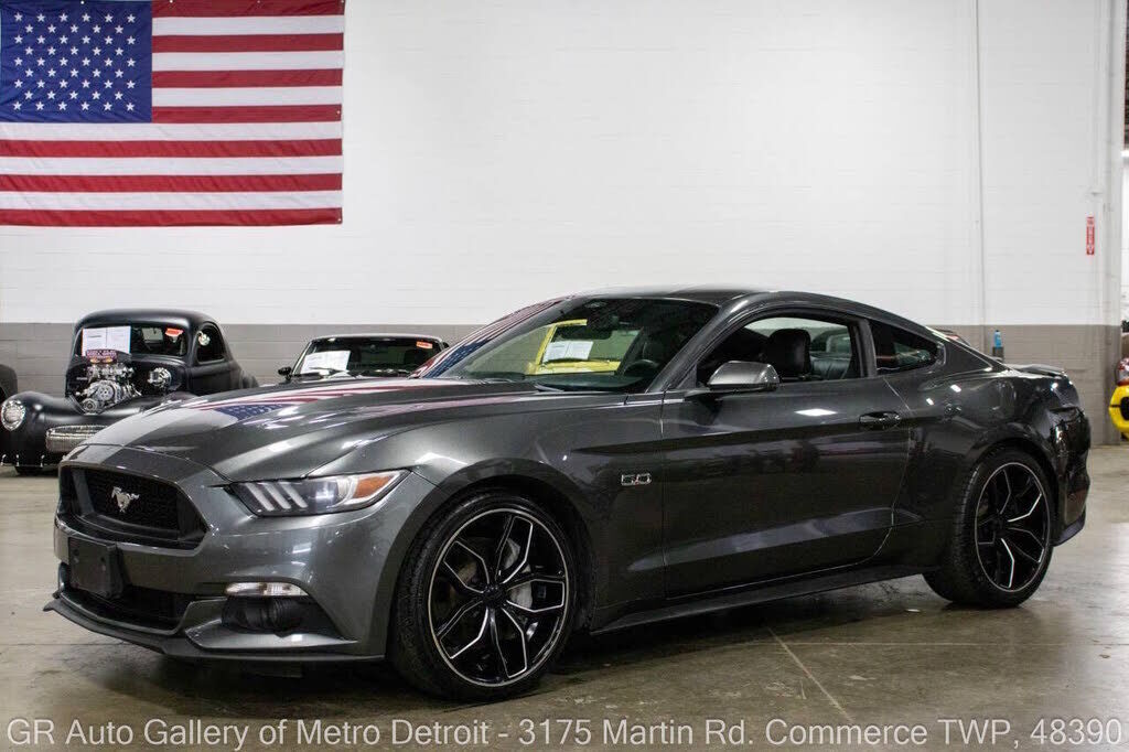 2017 FORD Mustang