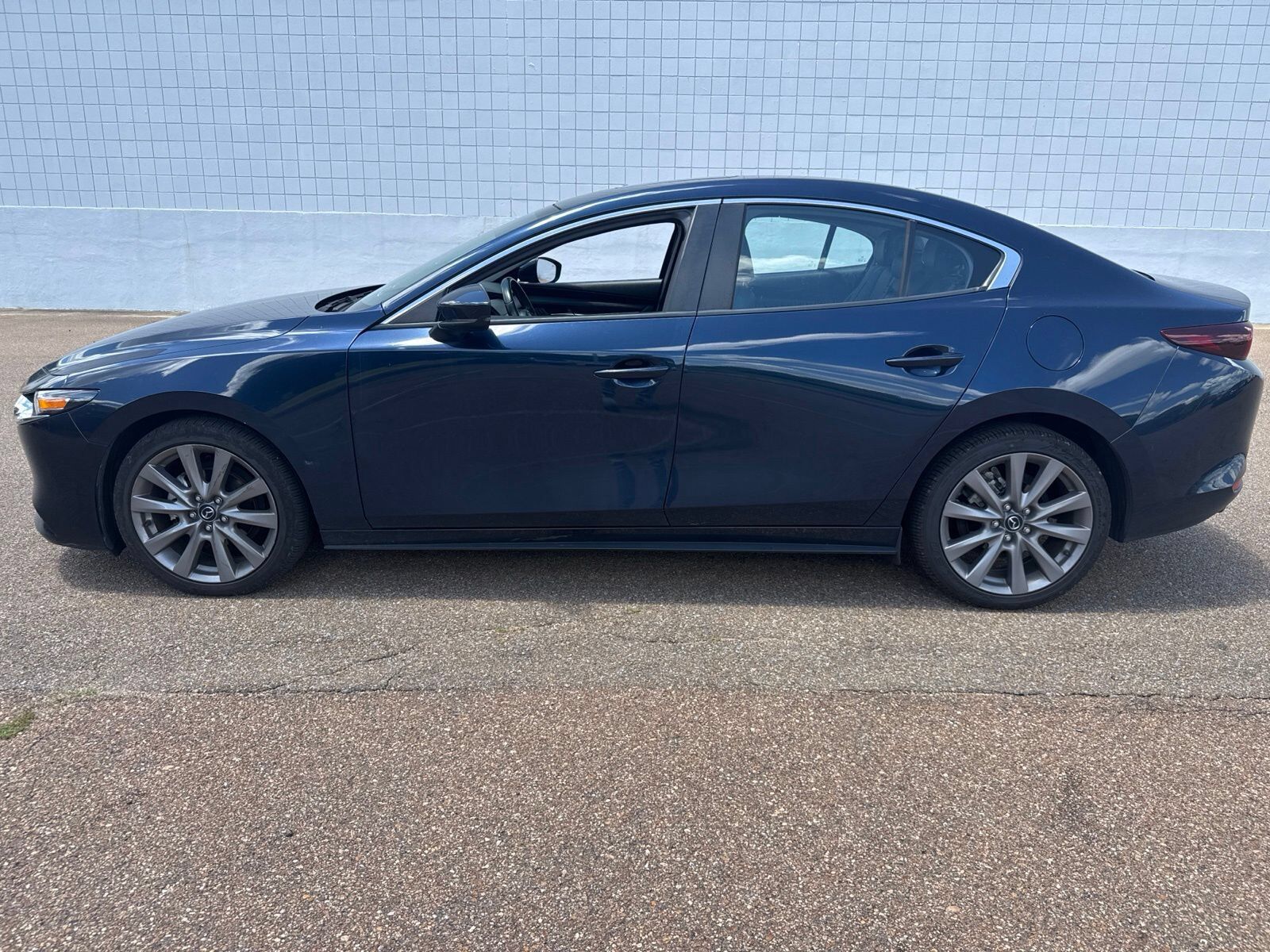 2024 MAZDA Mazda3