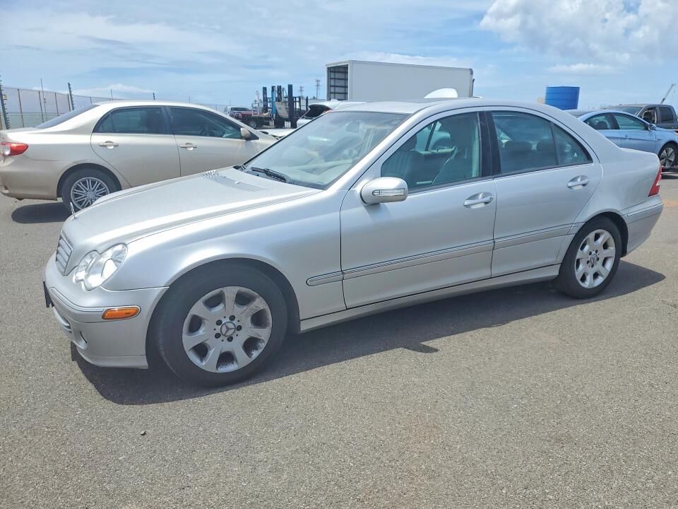 2005 MERCEDES-BENZ C-Class