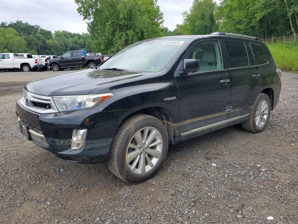 2011 TOYOTA Highlander
