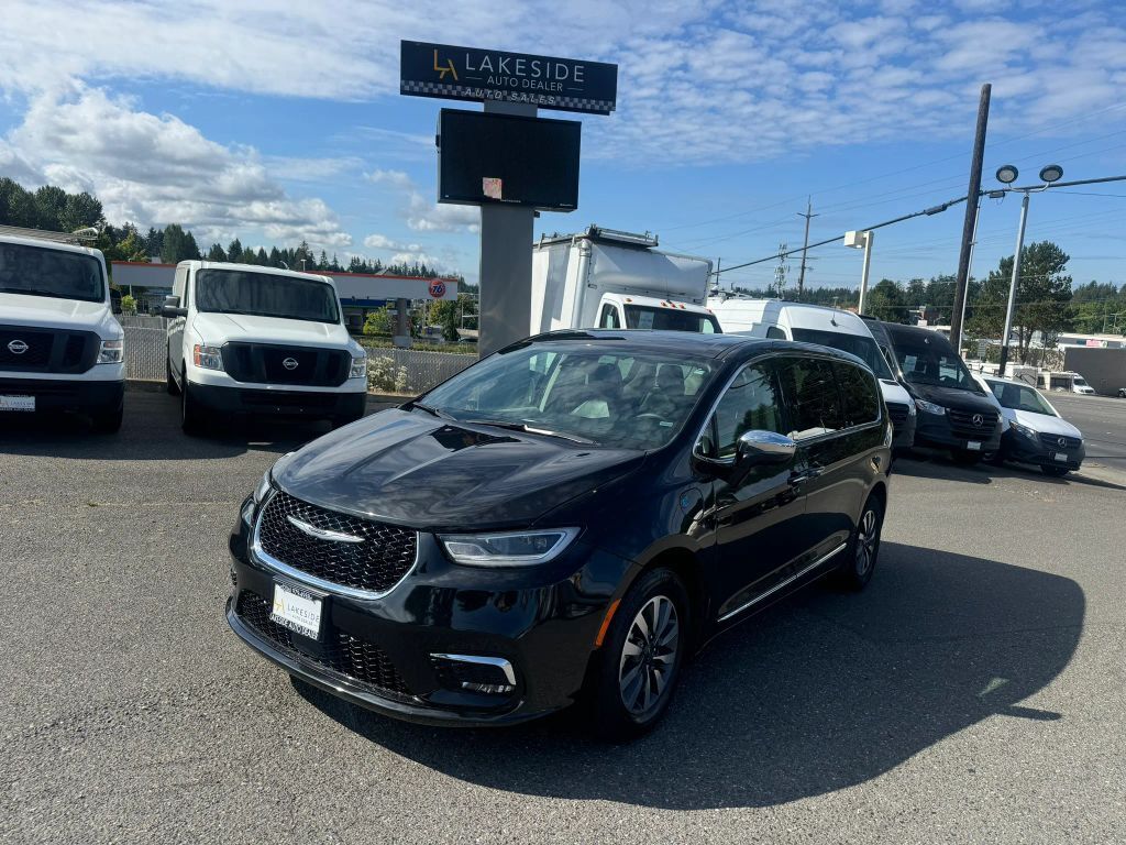 2023 CHRYSLER Pacifica