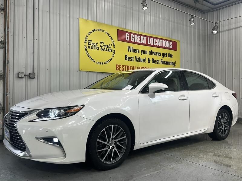 2017 LEXUS ES