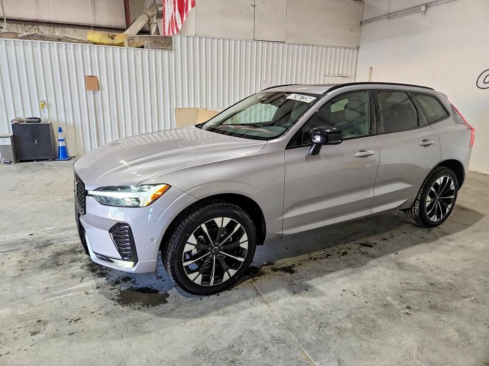 2026 VOLVO XC60