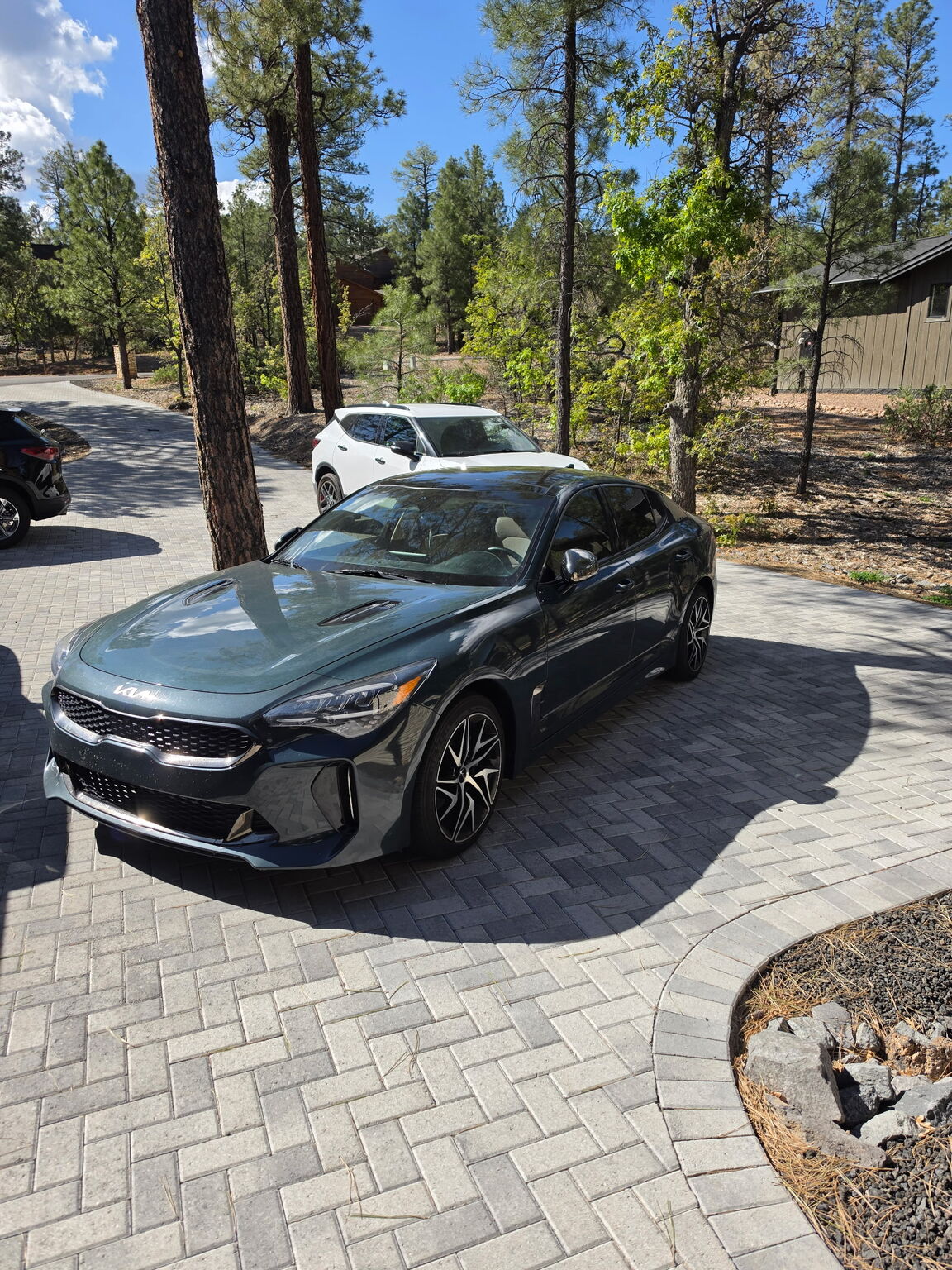 2023 KIA Stinger