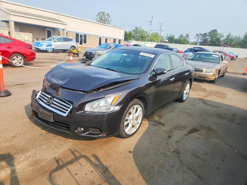 2014 NISSAN Maxima