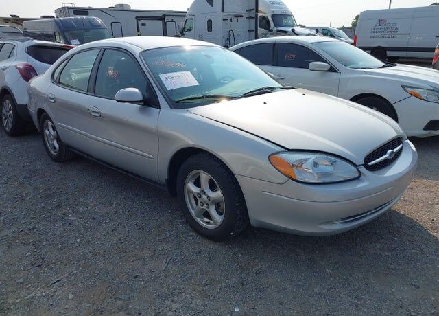 2002 FORD Taurus