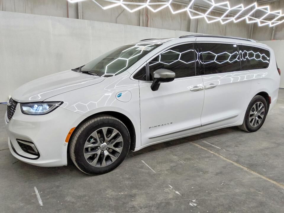 2023 CHRYSLER Pacifica