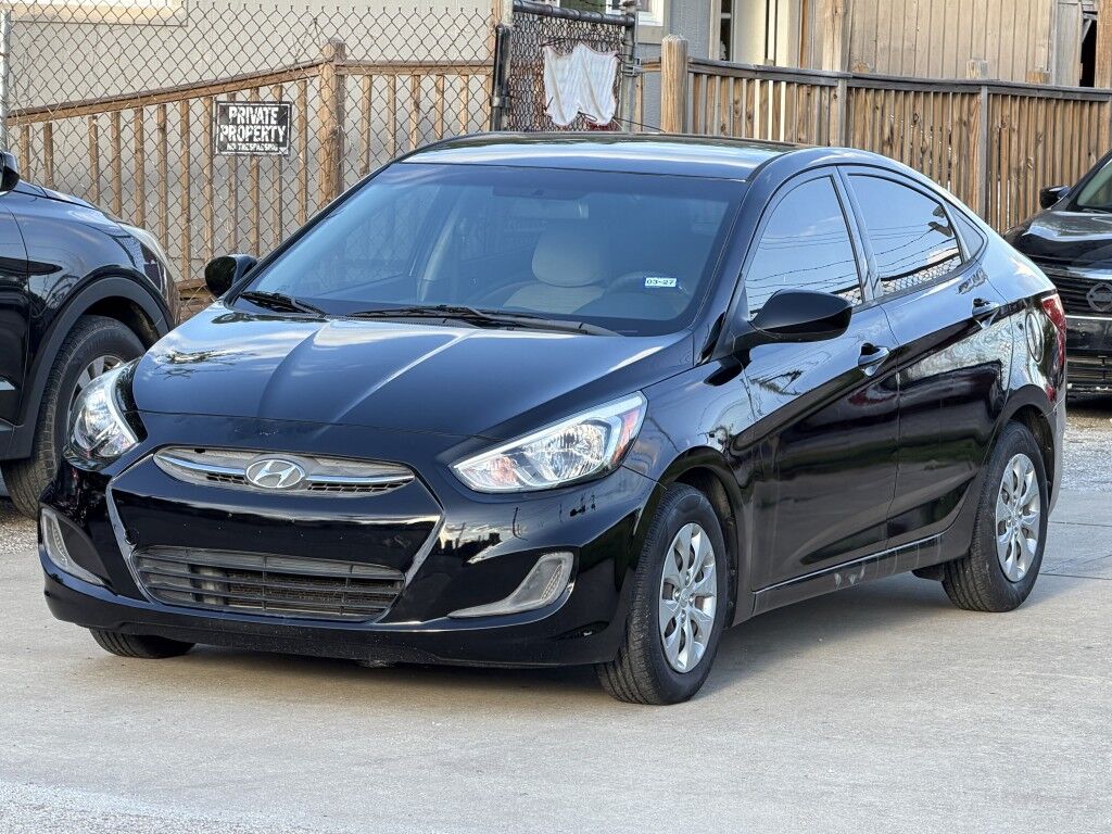 2017 HYUNDAI Accent