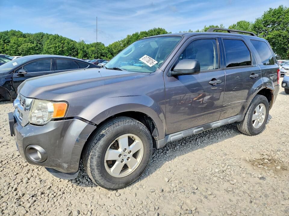 2011 FORD Escape