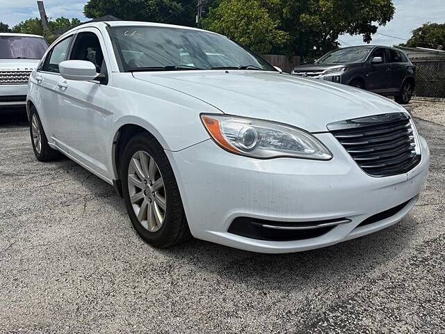 2014 CHRYSLER 200