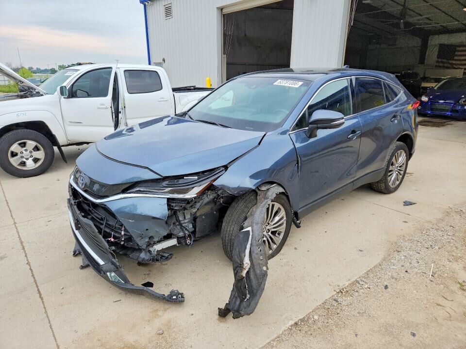 2023 TOYOTA Venza