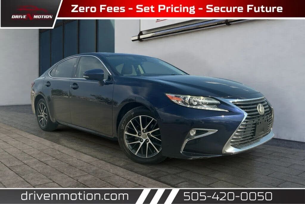 2016 LEXUS ES
