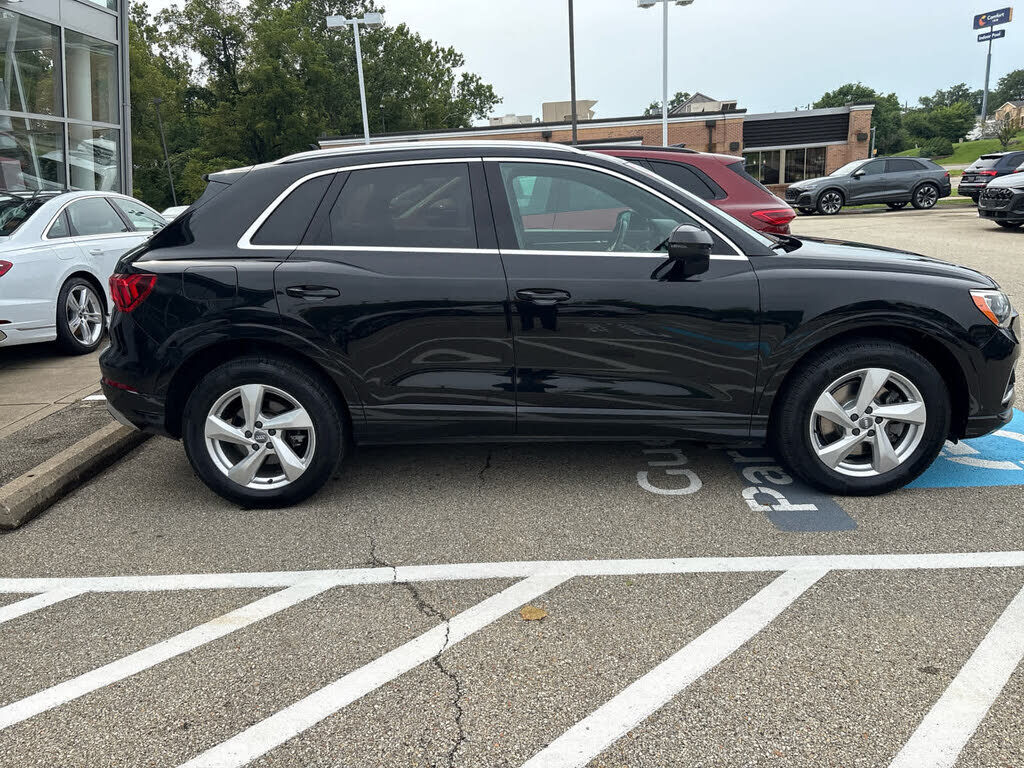 2019 AUDI Q3