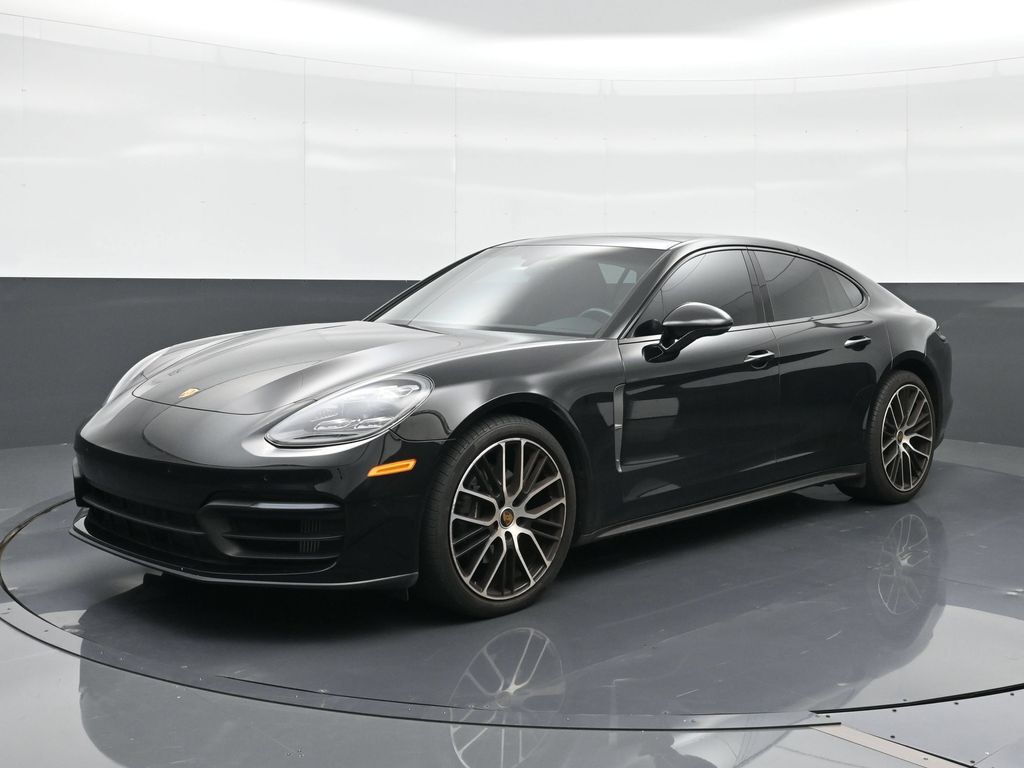 2022 PORSCHE Panamera