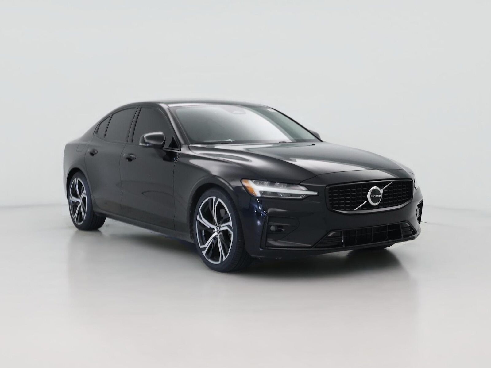 2024 VOLVO S60