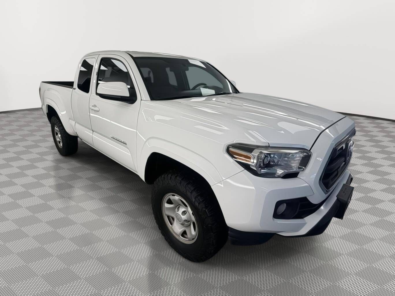 2016 TOYOTA Tacoma