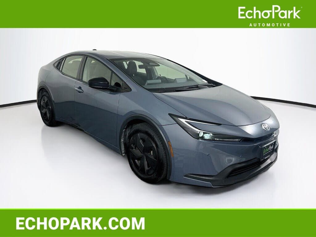2024 TOYOTA PRIUS