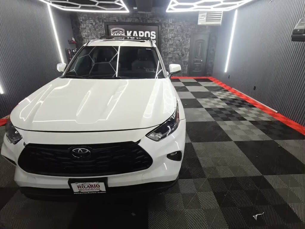 2021 TOYOTA Highlander