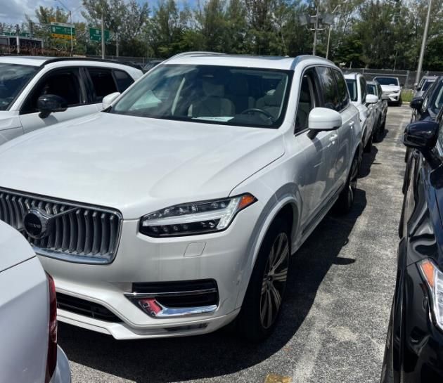 2024 VOLVO XC90