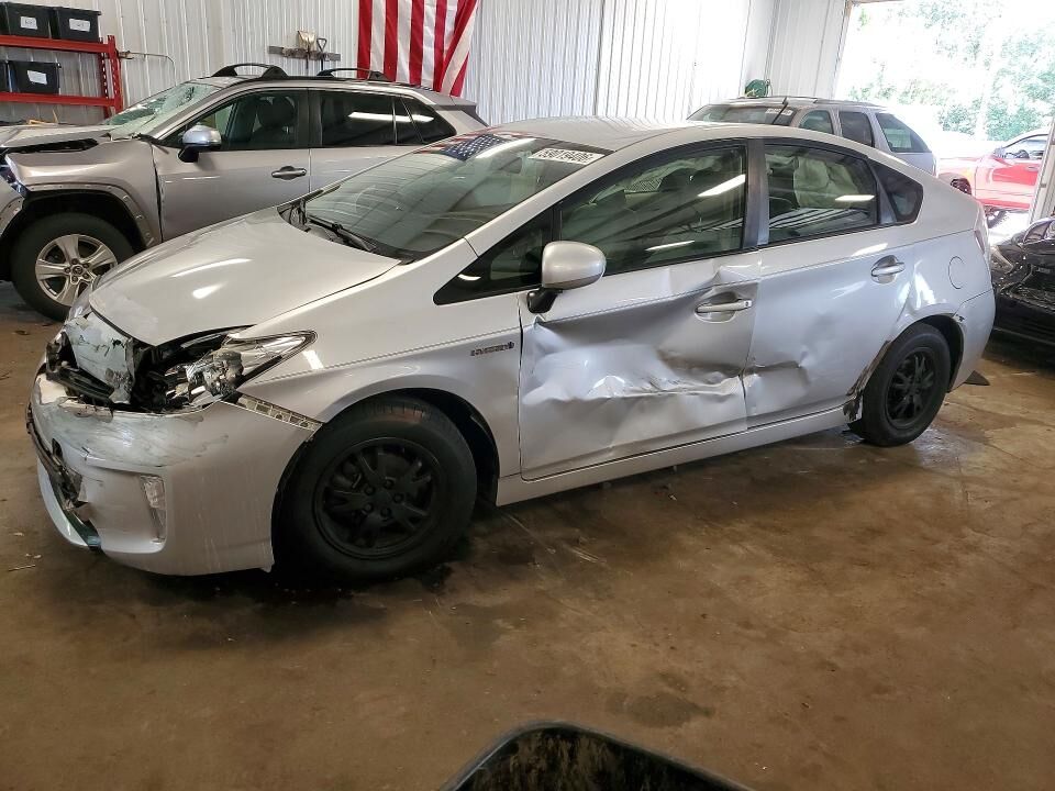 2015 TOYOTA PRIUS