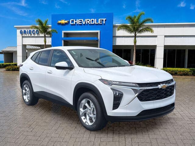 2026 CHEVROLET Trax