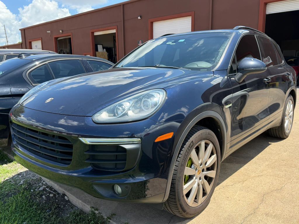 2016 PORSCHE Cayenne