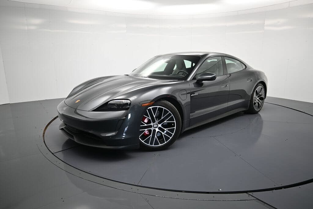 2021 PORSCHE Taycan