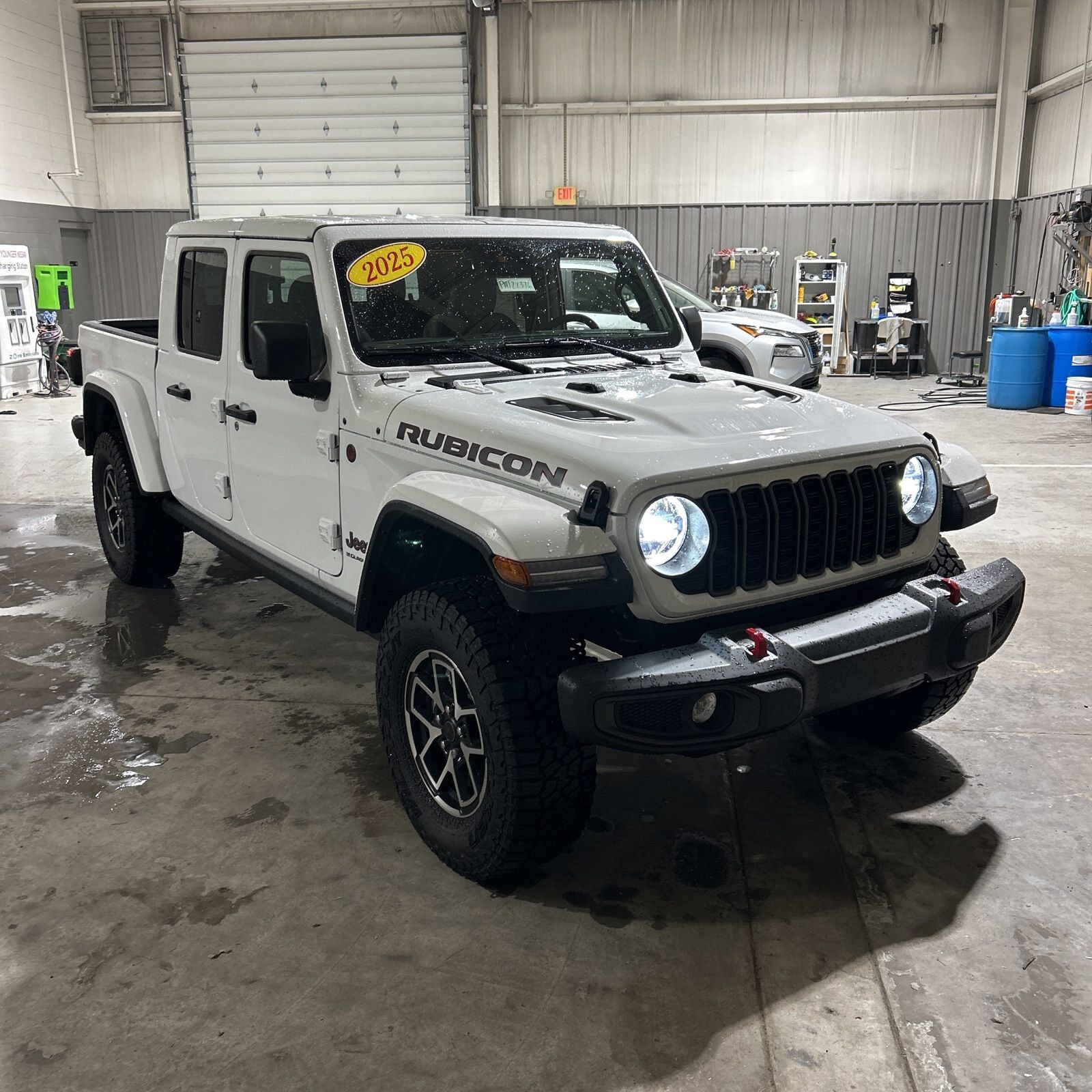 2025 JEEP Gladiator