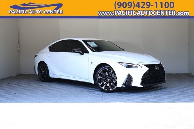 2025 LEXUS IS