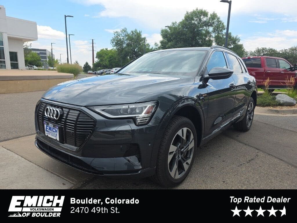 2022 AUDI e-tron