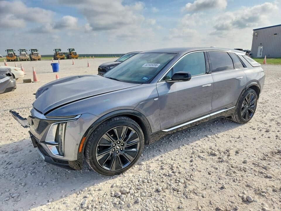 2023 CADILLAC Lyriq