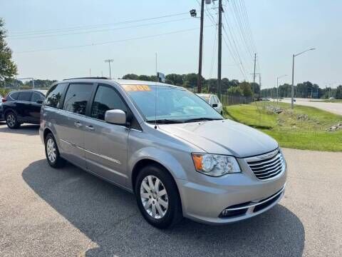 2016 CHRYSLER Town and Country